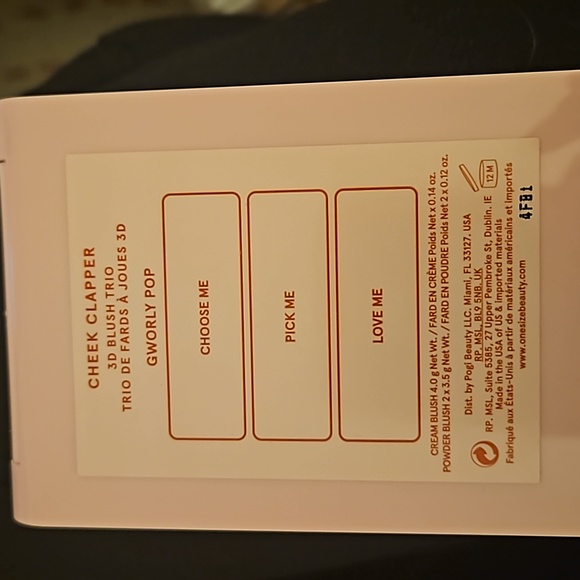 One Size Cheek Clapper,Oil Sucker & Ultimate Setting Powder - Picture 2 of 10